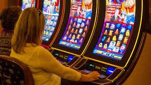 olymp casino গেম লবি পেজের ইন্টারফেস — বিভিন্ন গেম ক্যাটাগরি ও লাইভ অপশন